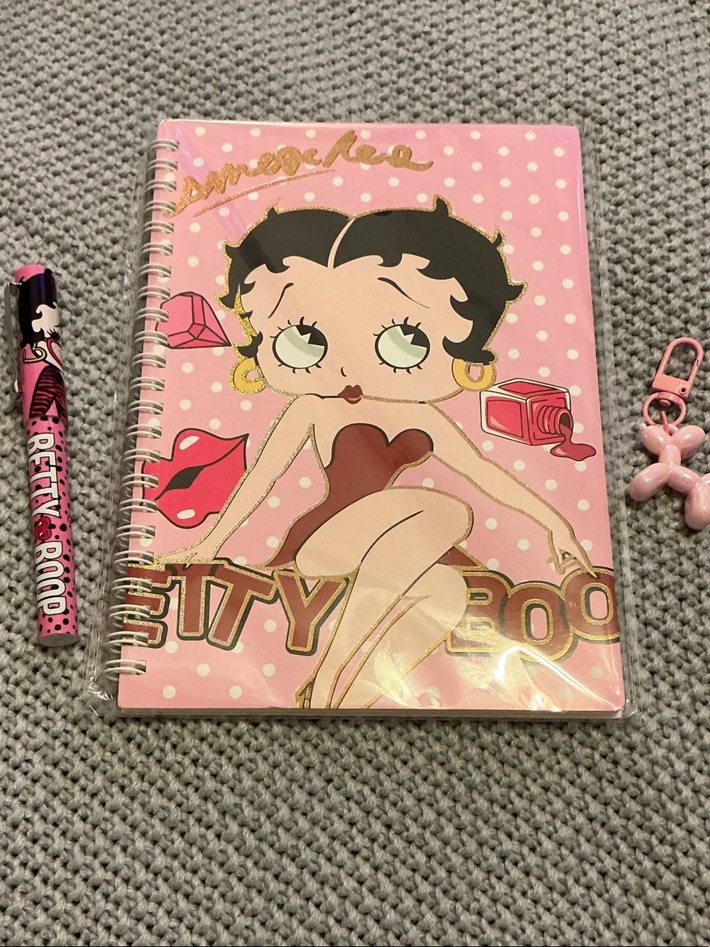 Betty Boop (3 Pcs) Pink Spiral Notebook W/Pen & Ballon Dog Keychain.